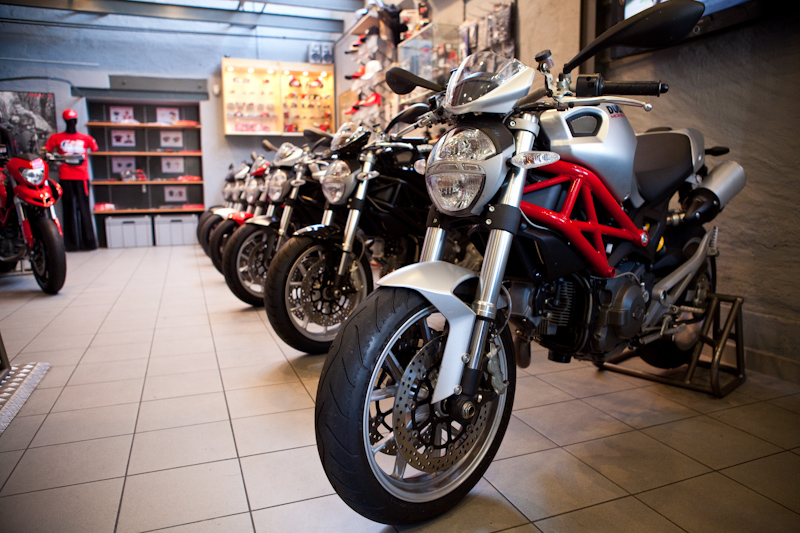 IMAGE(<a href="http://redac.cuk.ch/totheend/misc/ducatige-6.jpg" rel="nofollow">http://redac.cuk.ch/totheend/misc/ducatige-6.jpg</a>)